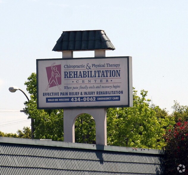 3535 E 7th St, Long Beach, CA à vendre - Photo de l’immeuble – Image 3 sur 3