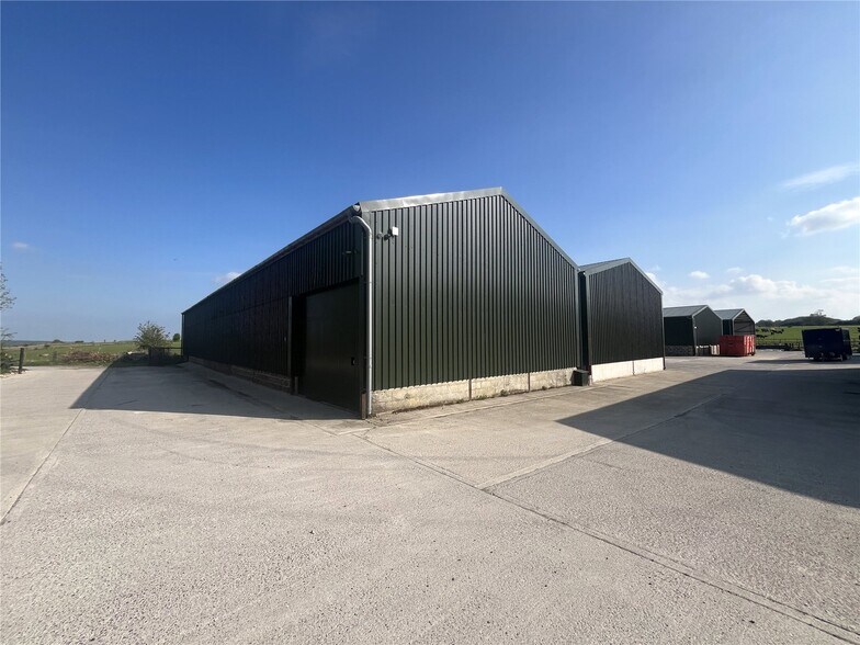 Marlborough, Everleigh à louer - Photo de l’immeuble – Image 2 sur 4