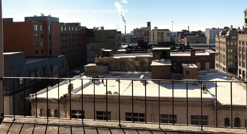 312 E Wisconsin Ave, Milwaukee, WI à vendre - Photo de l’immeuble – Image 3 sur 37
