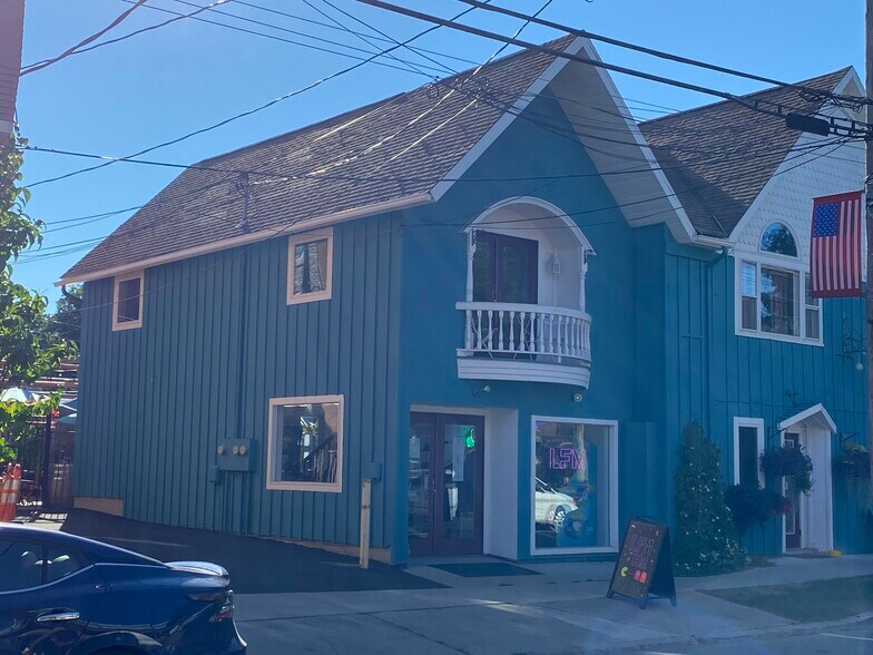 9 Monroe St, Ellicottville, NY à louer - Photo de l’immeuble – Image 2 sur 2