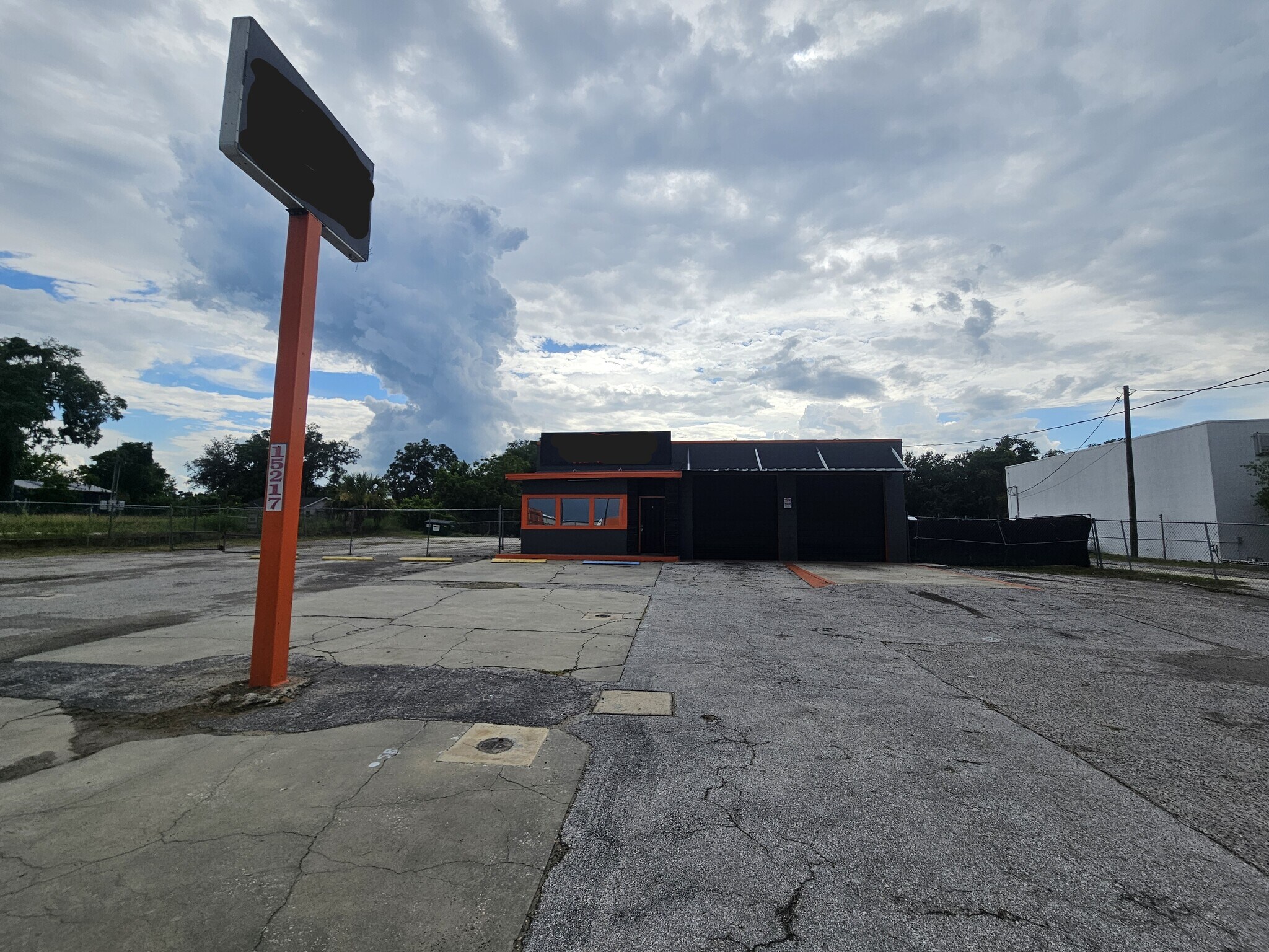 15217 US 301, Dade City, FL à vendre Photo de l’immeuble– Image 1 sur 34