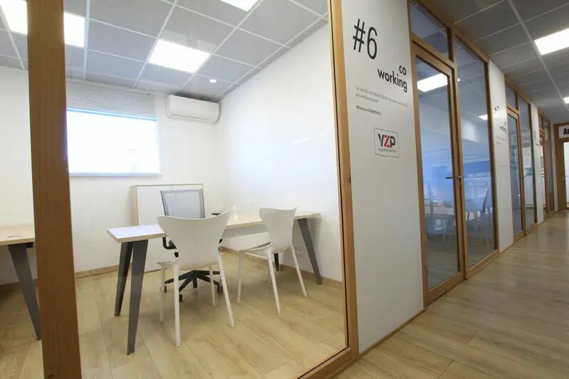 Bureau dans Saint-Just à louer - Photo intérieure – Image 2 sur 6