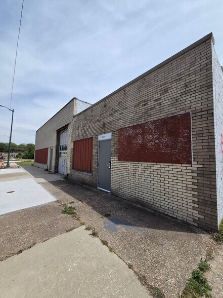 300 Territorial Rd, Benton Harbor, MI à louer - Photo de l’immeuble – Image 2 sur 14
