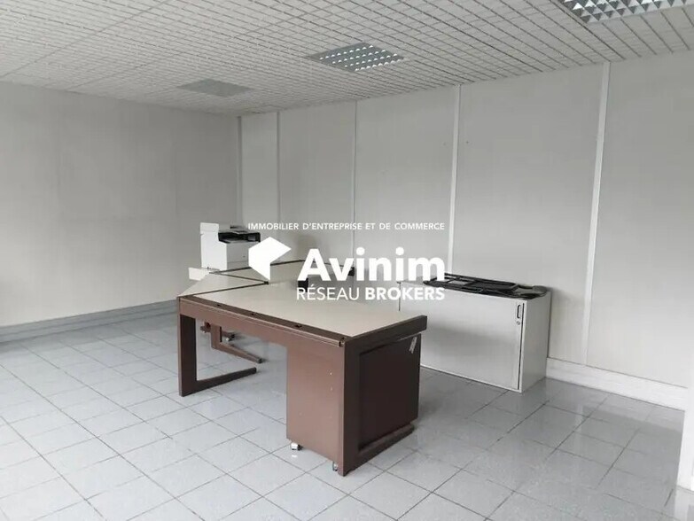 Bureau dans Scionzier à louer - Photo intérieure – Image 2 sur 3
