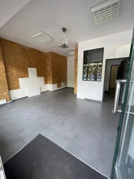 Local commercial dans Le Pecq à vendre - Photo intérieure – Image 1 sur 13