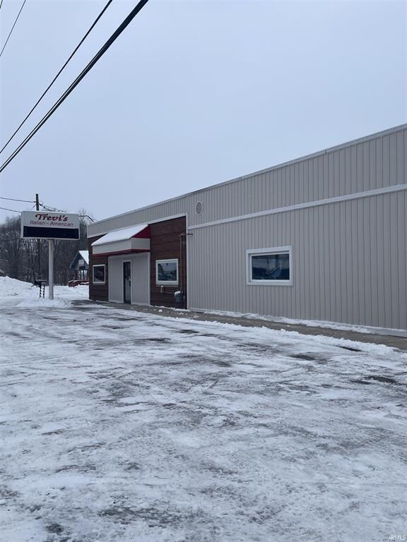 510-512 Lincolnway W, Osceola, IN à vendre Photo principale– Image 1 sur 10