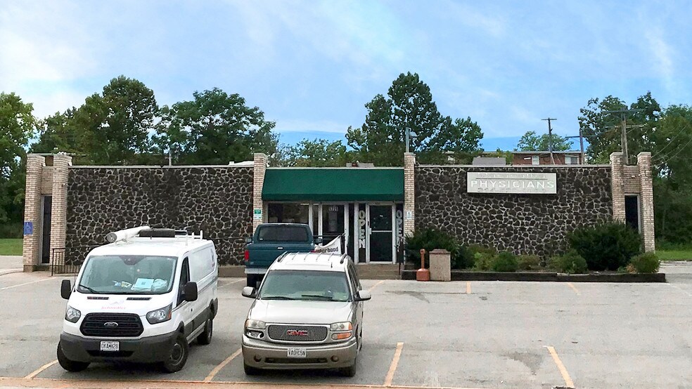 9181-9197 W Florissant Ave, Saint Louis, MO à vendre - Photo de l’immeuble – Image 2 sur 5