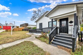 Plus de détails pour 608 S Guadalupe St, San Marcos, TX - Spécialisé à vendre