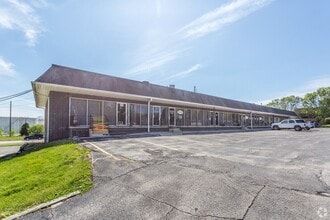 8421 University Ave, Clive, IA à louer Photo intérieure– Image 2 sur 5