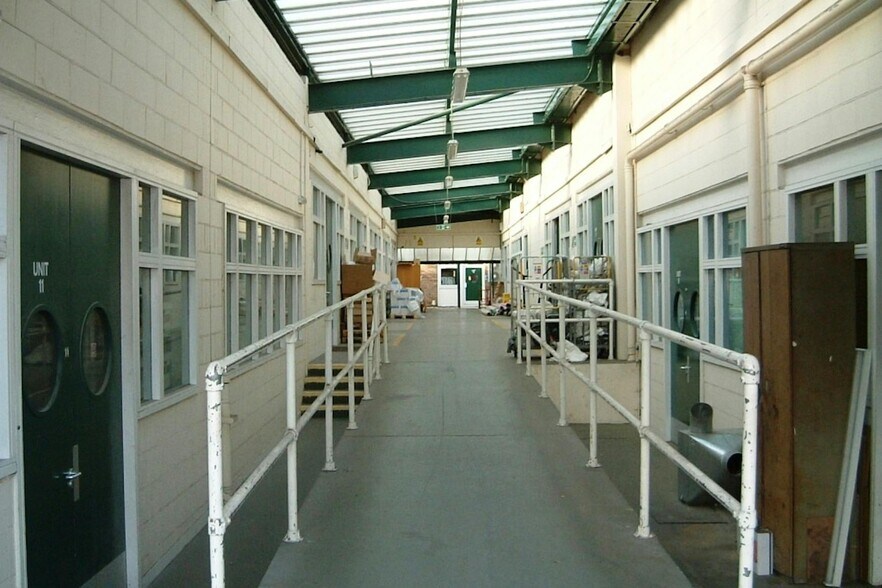 Wade Rd, Basingstoke à louer - Photo intérieure – Image 2 sur 4