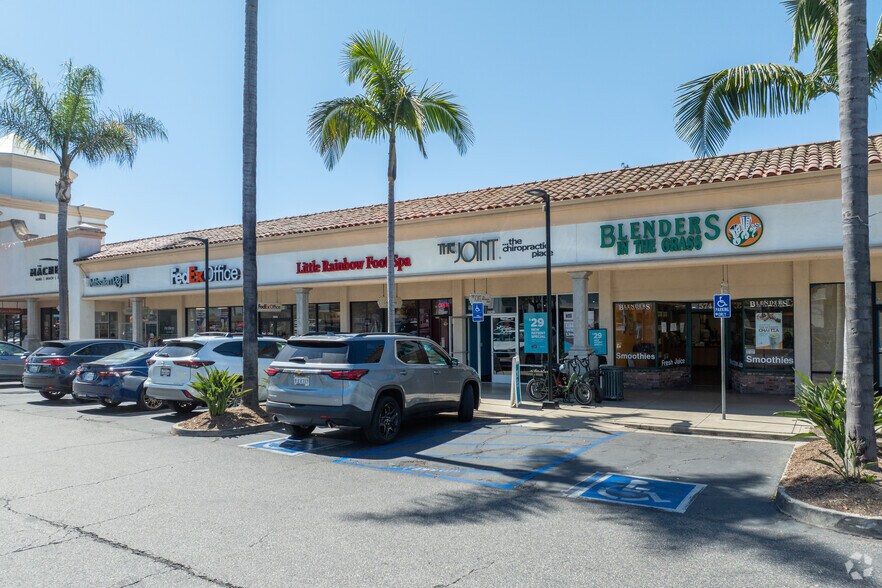 5701-5749 Calle Real, Goleta, CA à louer - Photo de l’immeuble – Image 3 sur 4