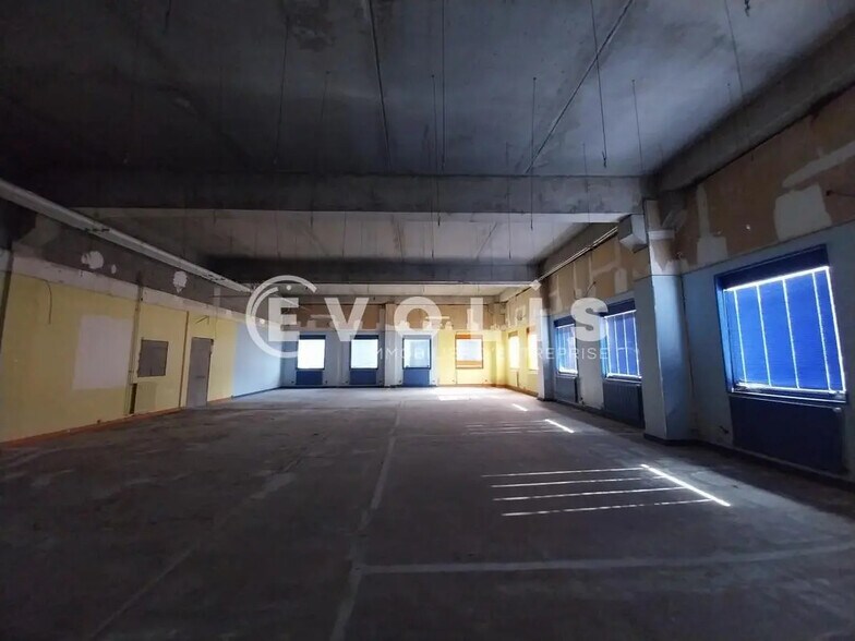 Bureau dans Saint-Quentin-Fallavier à vendre - Photo intérieure – Image 2 sur 29