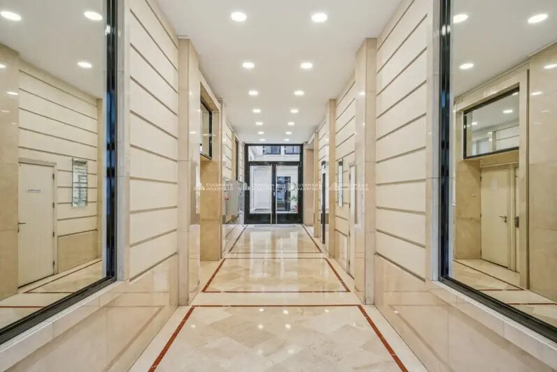 6 Rue Paul Baudry, Paris à louer - Hall d’entrée – Image 3 sur 14