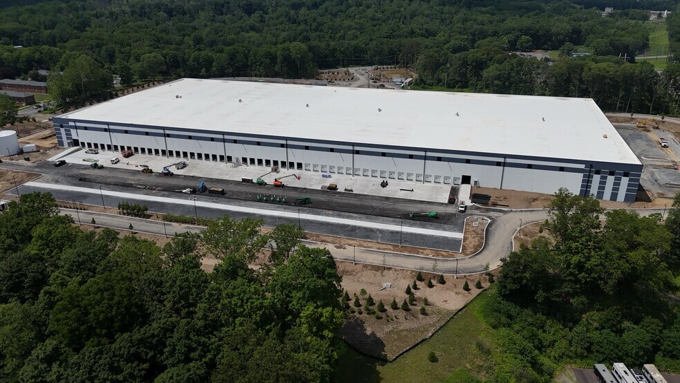 120 Manunka Chunk Road, Belvidere, NJ à louer - Photo de l’immeuble – Image 1 sur 12