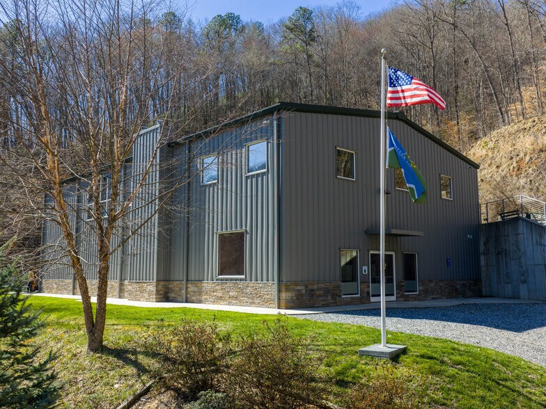 95 Upstream Campus Trl, Sylva, NC à vendre - Photo de l’immeuble – Image 3 sur 42