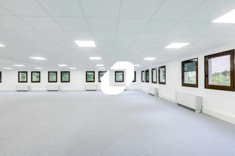 Bureau dans Villeurbanne à louer - Photo de l’immeuble – Image 2 sur 12