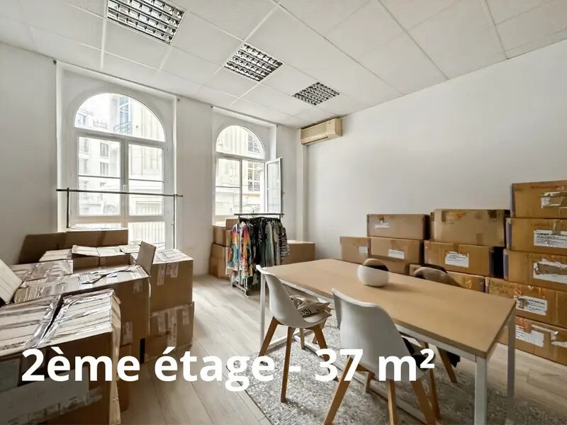 Bureau dans Paris à louer Photo de l’immeuble– Image 1 sur 7