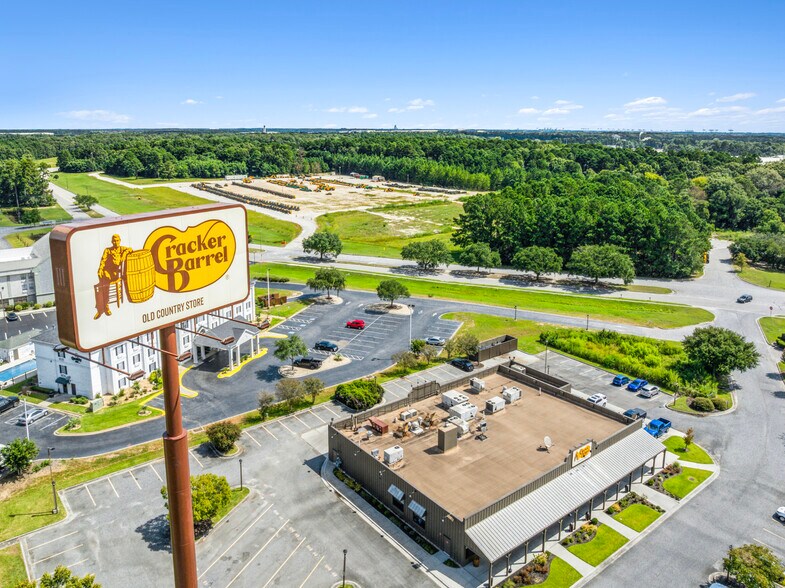 1000 E Highway 80 E, Pooler, GA à vendre - Photo de l’immeuble – Image 2 sur 7