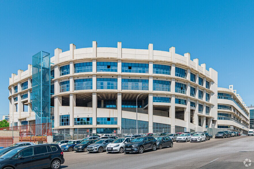 Industriel/Logistique dans Madrid, Madrid à vendre - Photo principale – Image 1 sur 1