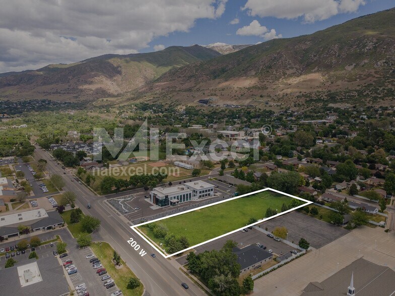 250 S 200 W, Farmington, UT à louer - Photo de l’immeuble – Image 3 sur 5