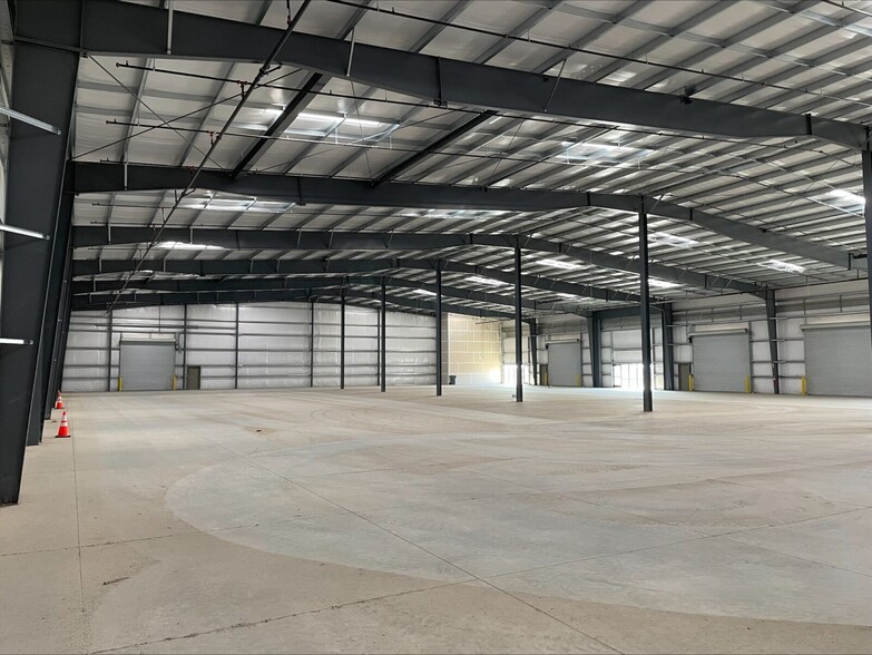 150 Hawk Dr, Merced, CA à louer - Photo de l’immeuble – Image 2 sur 14