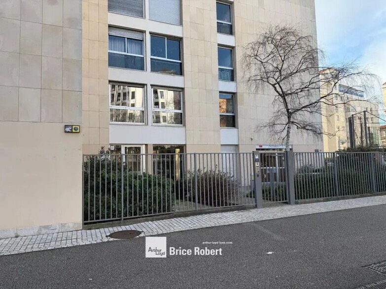 168 Boulevard De La Croix-Rousse, Lyon à louer - Photo de l’immeuble – Image 1 sur 5