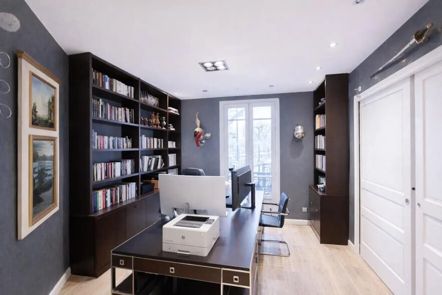 Bureau dans Paris à vendre - Photo de l’immeuble – Image 2 sur 7