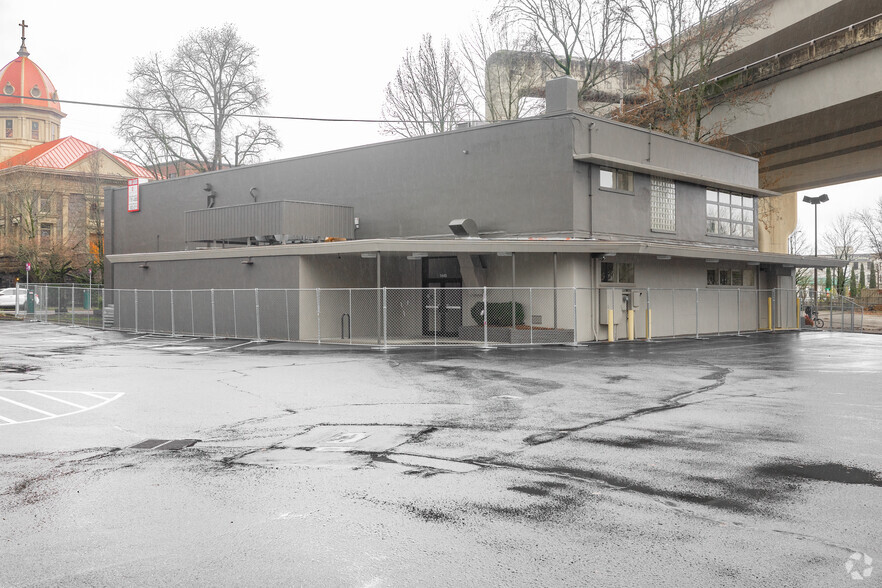 1640 NW 19th Ave, Portland, OR à louer - Photo de l’immeuble – Image 1 sur 3