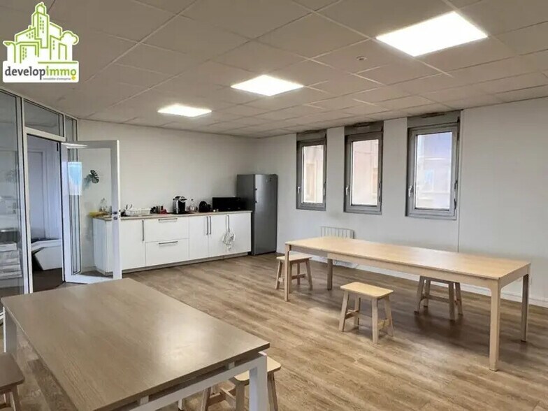 Bureau dans Caen à vendre - Photo de l’immeuble – Image 3 sur 17
