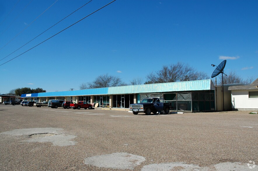 300-355 FM 1713, Whitney, TX à louer - Photo de l’immeuble – Image 3 sur 3
