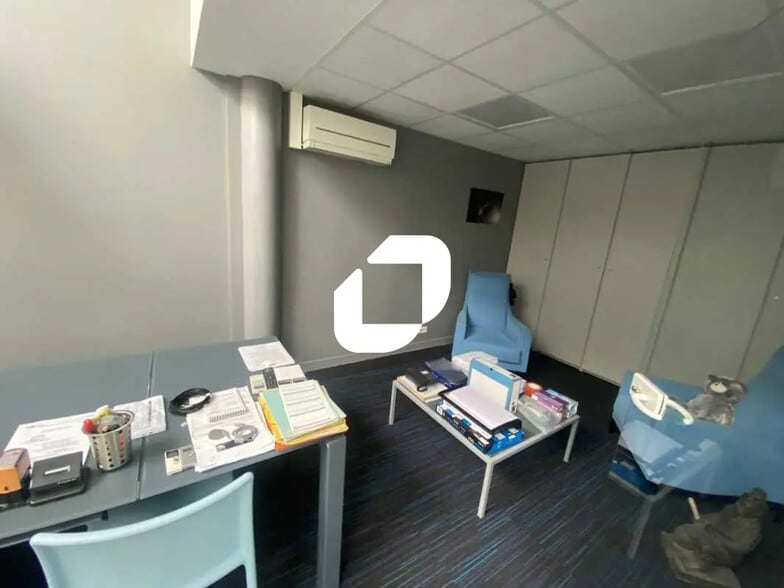 Bureau dans Bordeaux à louer - Photo de l’immeuble – Image 3 sur 10