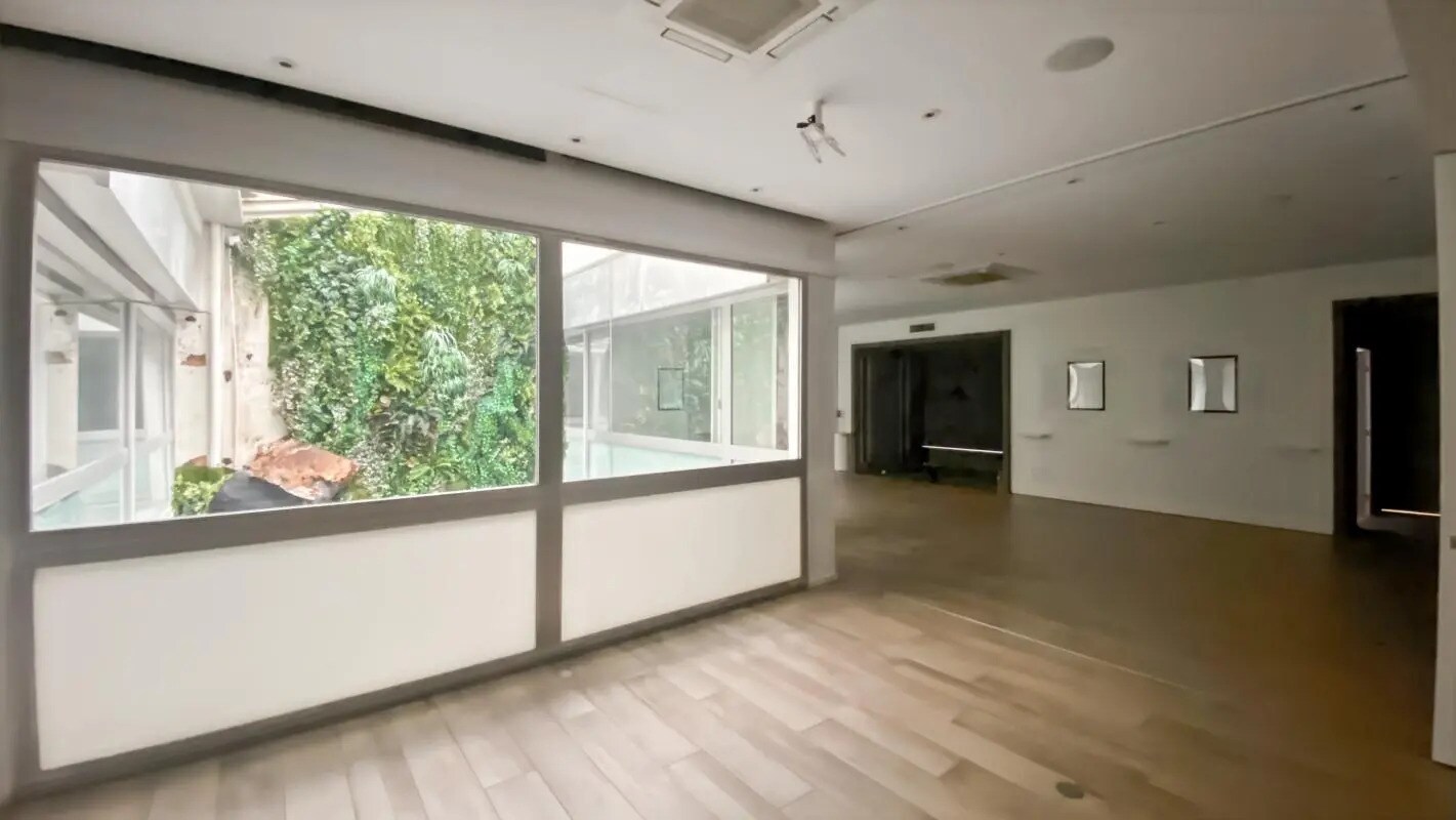 Bureau dans Paris à louer Photo de l’immeuble– Image 1 sur 5