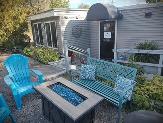 Plus de détails pour 4520 East Lake Rd, Canandaigua, NY - Local commercial à vendre