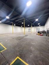 2140 Dennis St, Jacksonville, FL à louer Photo intérieure– Image 2 sur 10