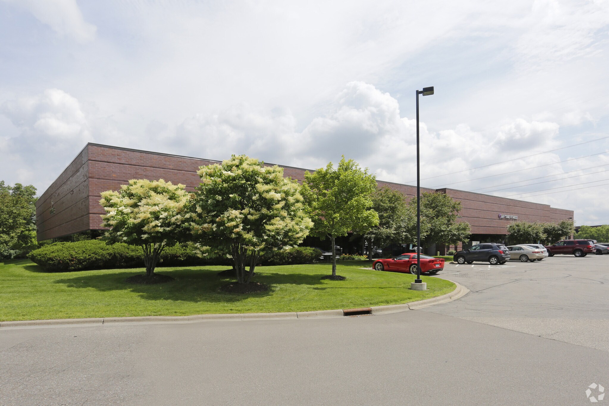 6450 Wedgwood Rd, Maple Grove, MN à louer Photo principale– Image 1 sur 3