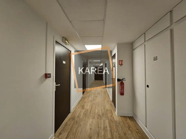 Bureau dans Champigny-sur-Marne à louer - Photo de l’immeuble – Image 2 sur 5