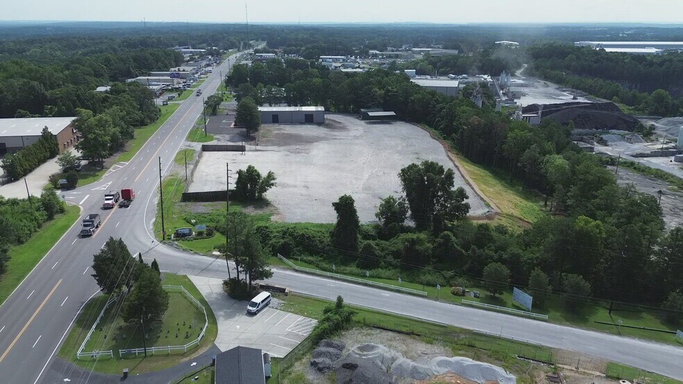 13161 Veterans Memorial Hwy, Douglasville, GA à louer - Vidéo sur l’annonce professionnelle – Image 2 sur 9