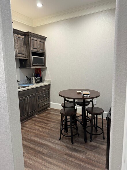 11007 Northpointe Blvd, Tomball, TX à vendre - Photo intérieure – Image 3 sur 10