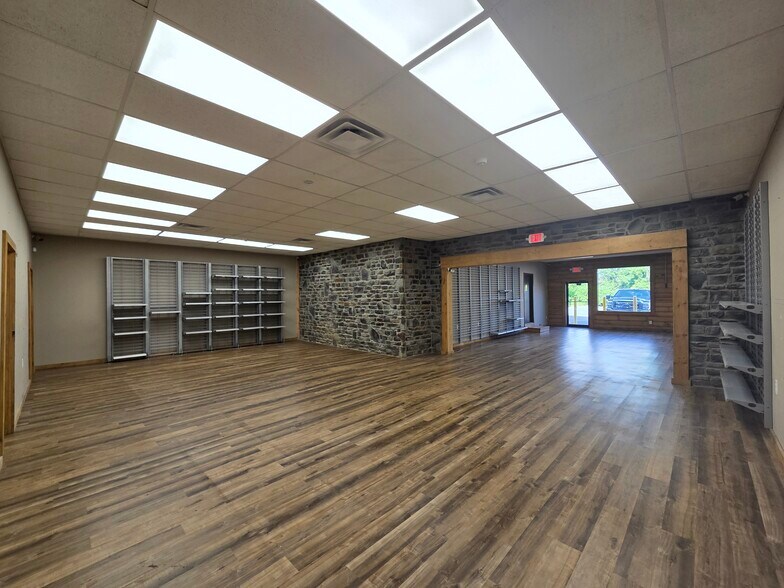 114-120 Hankwoods Dr, Beckley, WV à louer - Photo de l’immeuble – Image 3 sur 13