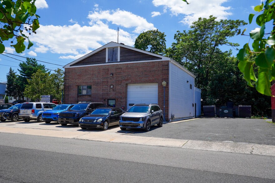 6-8 Spring St, Freehold, NJ à vendre - Photo de l’immeuble – Image 2 sur 11