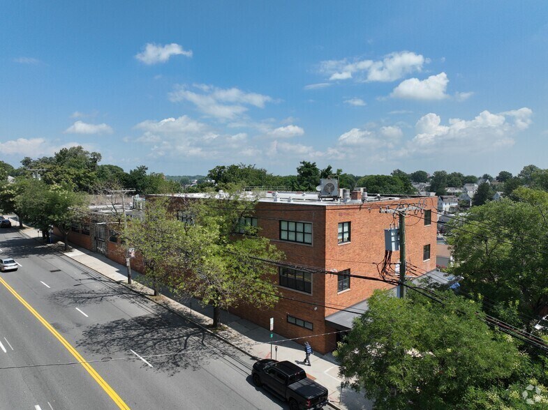 949-955 Yonkers Ave, Yonkers, NY à louer – Image 2 sur 9