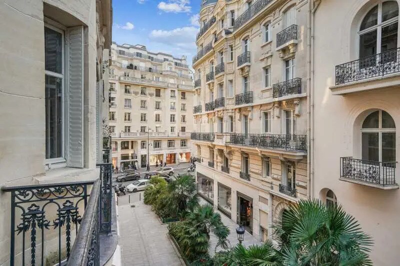 Bureau dans Paris à vendre - Photo de l’immeuble – Image 1 sur 11