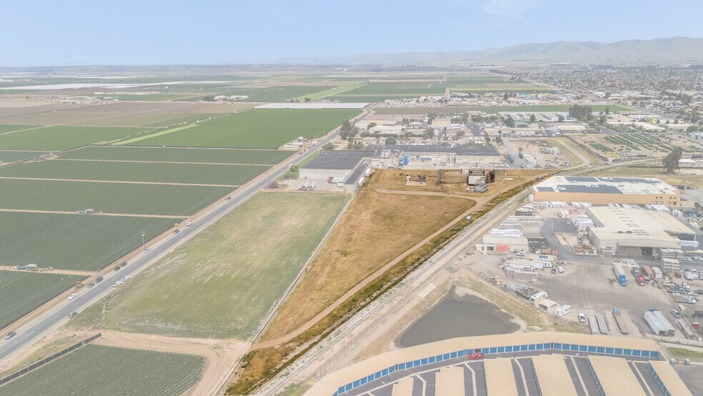 802 Hanson Way, Santa Maria, CA à vendre - Photo de l’immeuble – Image 2 sur 3