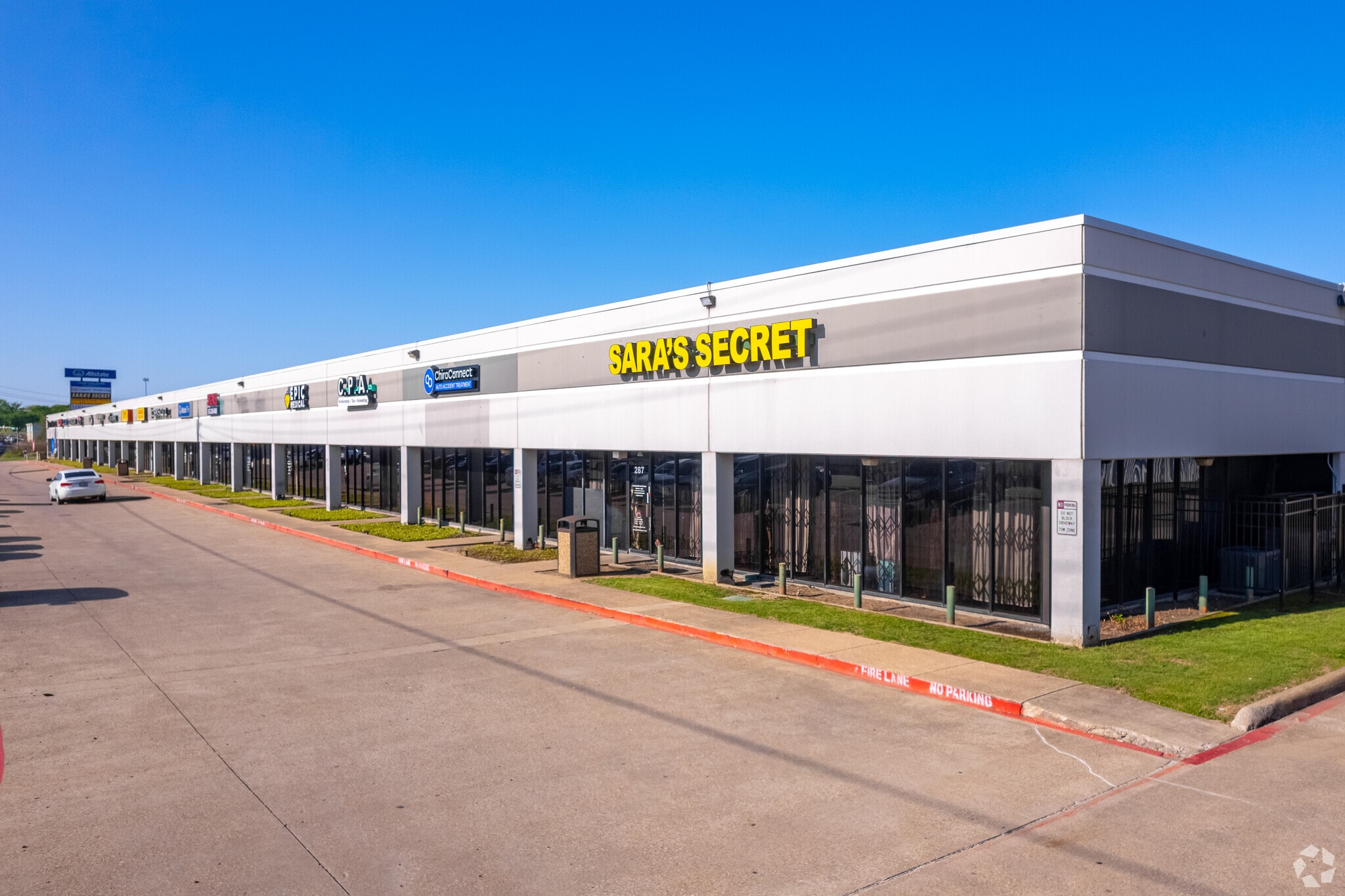 253-287 N Interstate 35E, DeSoto, TX à louer Photo principale– Image 1 sur 5
