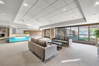 700 Pilgrim Way, Green Bay, WI à vendre Photo intérieure– Image 1 sur 11