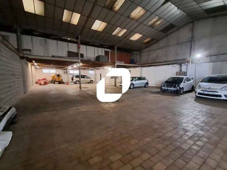 Local d’activités dans Seclin à louer - Photo intérieure – Image 1 sur 12