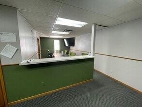 7671 Central Ave NE, Fridley, MN à louer Photo intérieure– Image 1 sur 4