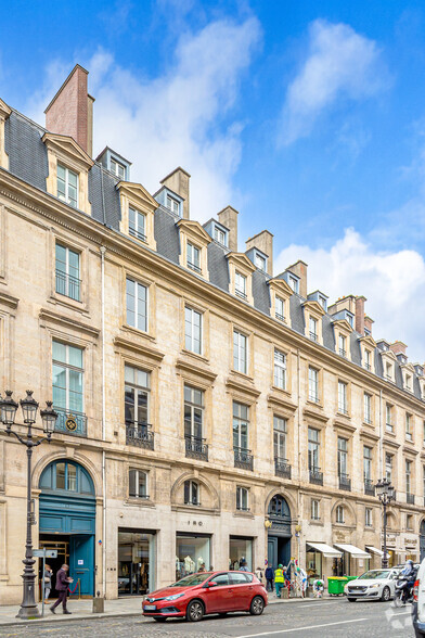 10 Rue Royale, Paris à louer - Photo de l’immeuble – Image 2 sur 2