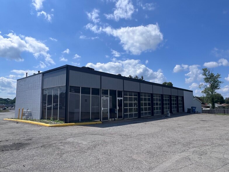 4754 Mahoning Ave, Youngstown, OH à louer - Photo de l’immeuble – Image 2 sur 3