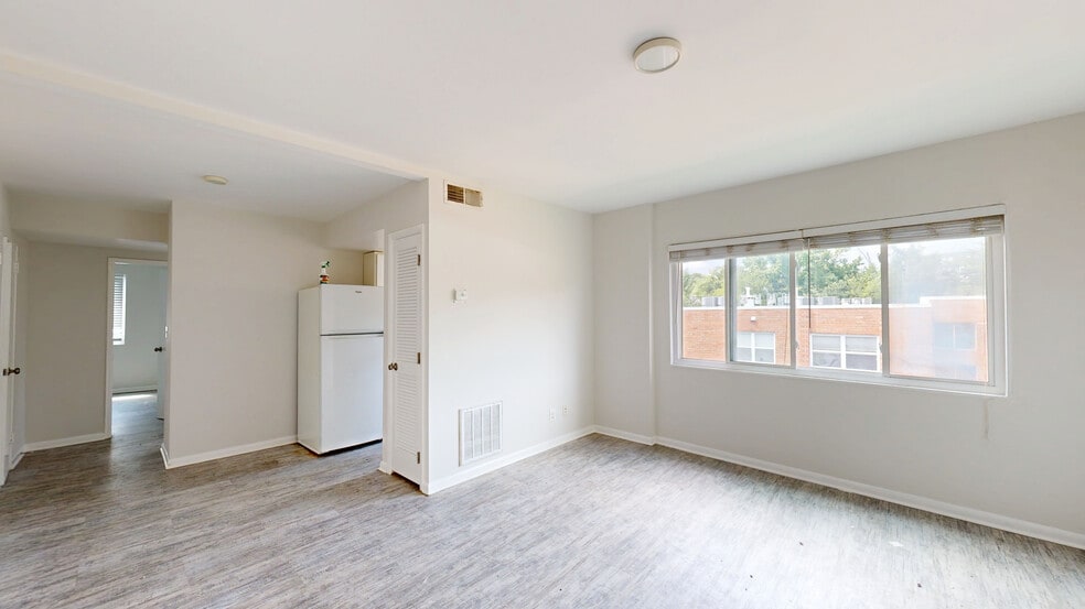 129 Yuma St SE, Washington, DC à vendre - Numérisation 3D Matterport – Image 3 sur 11